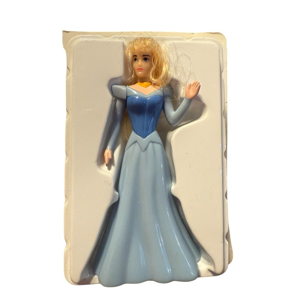 SLEEPING BEAUTY Walt Disney Masterpiece Collection McDonalds Happy Meal Toy 1996 - Picture 1 of 4